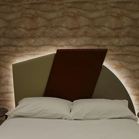 Miki - Mauro Macchi 91 Apartman